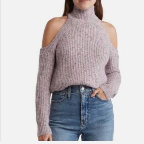 ASTR the Label Tori mock cold‎ shoulder sweater medium lavender - Picture 1 of 7